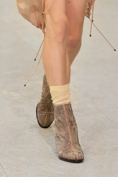 Look 7